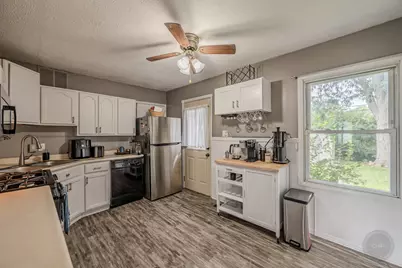 404 Kenyon Avenue, Romeoville, IL 60446 - Photo 14