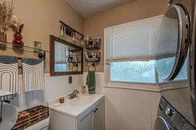404 Kenyon Avenue, Romeoville, IL 60446 - Photo 8