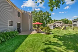 1280 Pembrook Circle, Roselle, IL 60172 - Photo 36
