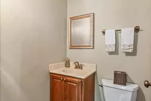 1280 Pembrook Circle, Roselle, IL 60172 - Photo 16