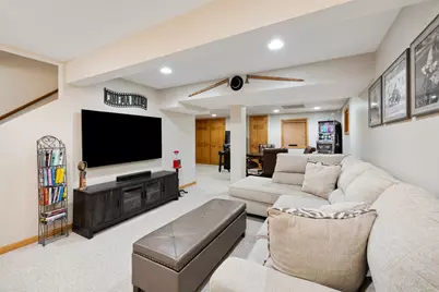 2317 Broadway Lane, Schaumburg, IL 60194 - Photo 30