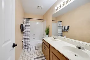 2317 Broadway Ln, Schaumburg, IL 60194 - Photo 26