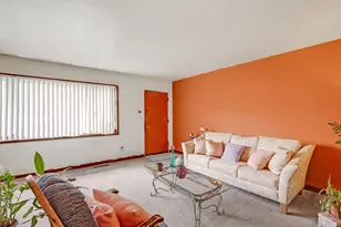 1383 Greenbay Ave, Calumet City, IL 60409 - Photo 14