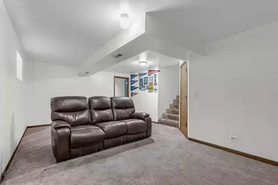 4240 Peartree Drive, Lake in the Hills, IL 60156 - Photo 18
