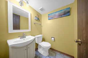 4240 Peartree Dr, Lake in the Hills, IL 60156 - Photo 16