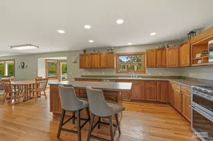 2066 Bernadette Ln, Yorkville, IL 60560 - Photo 14