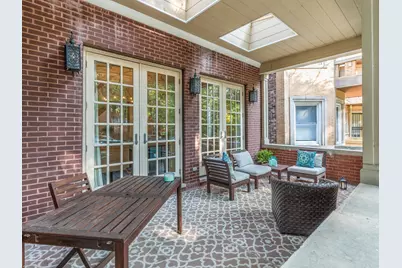 5421 S Hyde Park Boulevard, Chicago, IL 60615 - Photo 4