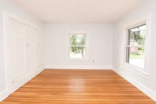 610 N Mclean St, Bloomington, IL 61701 - Photo 16
