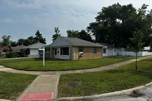 17609 Roosevelt Ave, Homewood, IL 60430 - Photo 2