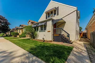 2923 N Neenah Avenue, Chicago, IL 60634 - Photo 2