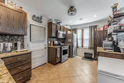 2923 N Neenah Avenue, Chicago, IL 60634 - Photo 10