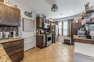 2923 N Neenah Ave, Chicago, IL 60634 - Photo 10