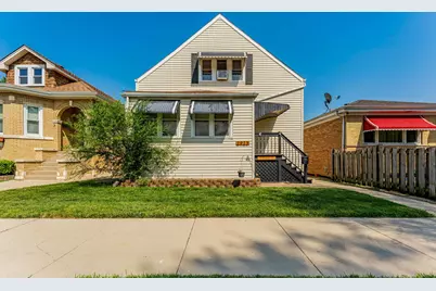 2923 N Neenah Avenue, Chicago, IL 60634 - Photo 1