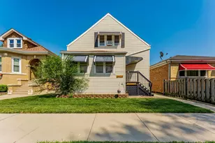 2923 N Neenah Ave, Chicago, IL 60634 - Photo 1