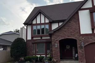 328 Morningside Dr, Bloomingdale, IL 60108 - Photo 1