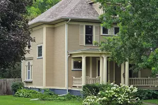 727 S Euclid Ave, Princeton, IL 61356 - Photo 1