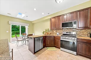 2713 Acorn Ct, West Dundee, IL 60118 - Photo 6