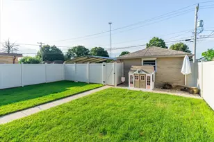 309 W 2nd St, Oglesby, IL 61348 - Photo 24