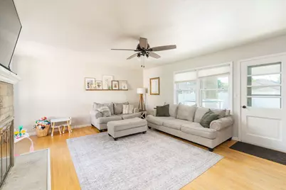 309 W 2nd Street, Oglesby, IL 61348 - Photo 8