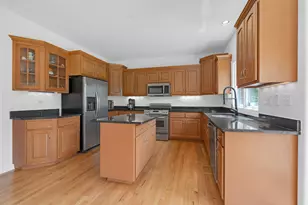 427 W Natoma Ave, Addison, IL 60101 - Photo 8