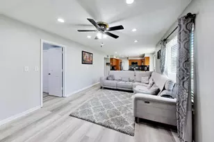 1952 Pastoral Ln, Hanover Park, IL 60133 - Photo 18