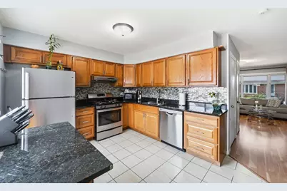 9837 Garden Court, Schiller Park, IL 60176 - Photo 10