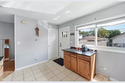 9837 Garden Court, Schiller Park, IL 60176 - Photo 12