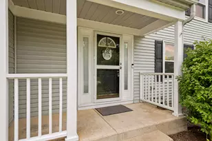 354 White Tail Dr, Hainesville, IL 60030 - Photo 2