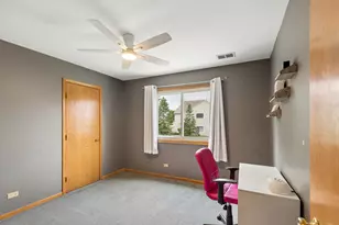 354 White Tail Dr, Hainesville, IL 60030 - Photo 18