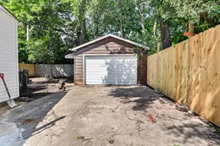 9722 S Merrion Ave, Chicago, IL 60617 - Photo 16