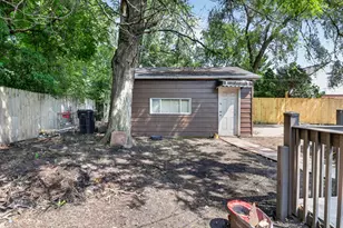 9722 S Merrion Ave, Chicago, IL 60617 - Photo 12