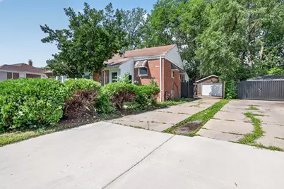 9722 S Merrion Avenue, Chicago, IL 60617 - Photo 4
