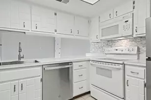 830 Elder Rd, Homewood, IL 60430 - Photo 6
