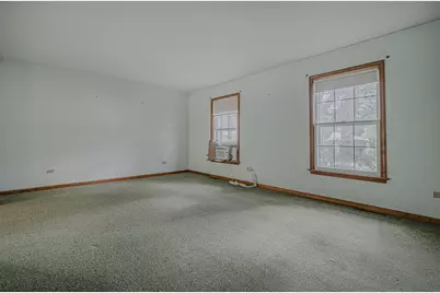 102 N Glendale Avenue, Barrington, IL 60010 - Photo 4