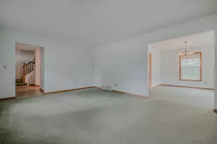 102 N Glendale Ave, Barrington, IL 60010 - Photo 6