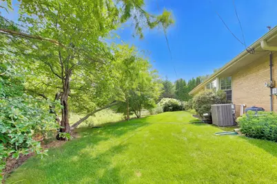 206 W Hiawatha Trail, Mount Prospect, IL 60056 - Photo 26