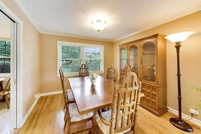 206 W Hiawatha Trail, Mount Prospect, IL 60056 - Photo 6