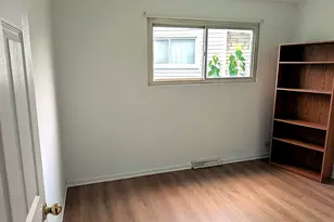 386 Dover Dr, Des Plaines, IL 60018 - Photo 12