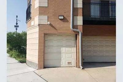 6423 W Touhy Avenue #4C, Chicago, IL 60646 - Photo 2