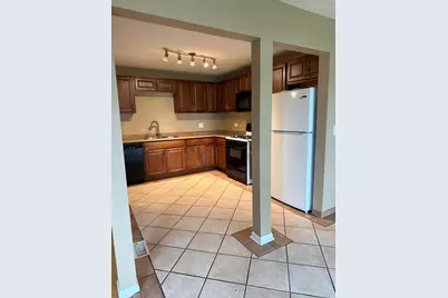 227 Lakeshore Lane, Bloomingdale, IL 60108 - Photo 4