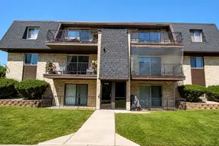 11103 S 84th Ave, Palos Hills, IL 60465 - Photo 1