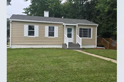 910 W 11th Street, Sterling, IL 61081 - Photo 1