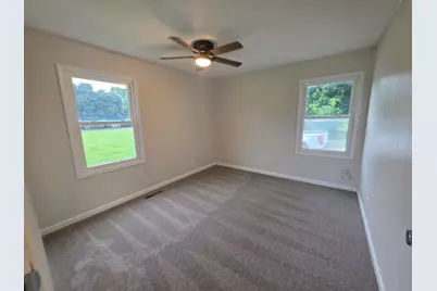 910 W 11th Street, Sterling, IL 61081 - Photo 10