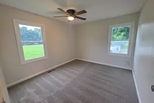 910 W 11th St, Sterling, IL 61081 - Photo 10