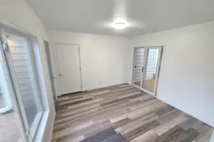 910 W 11th St, Sterling, IL 61081 - Photo 6