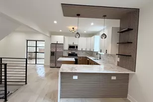 8233 S Carpenter St, Chicago, IL 60620 - Photo 8