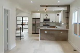 8233 S Carpenter St, Chicago, IL 60620 - Photo 8