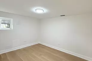 8233 S Carpenter St, Chicago, IL 60620 - Photo 24