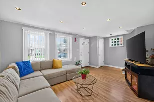 5115 W 63rd Pl, Chicago, IL 60638 - Photo 2