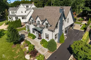 353 Western Ave, Clarendon Hills, IL 60514 - Photo 2